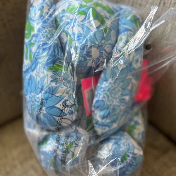 Lilly Pulitzer GWP splash Bunny New💖 - Picture 9 of 14